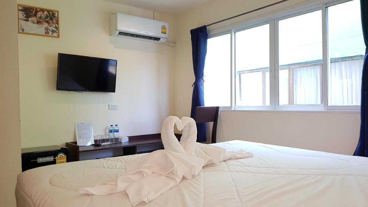 Hangover Inn Phuket Exteriör bild